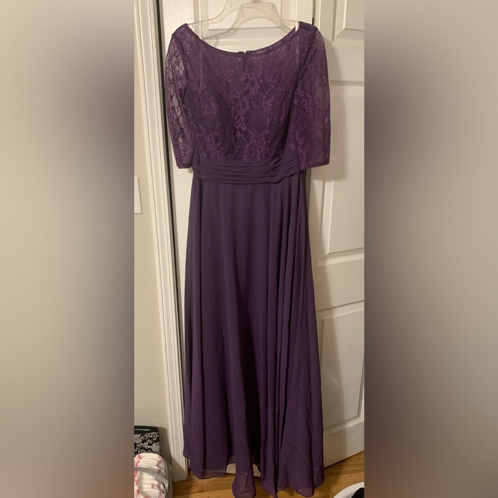 Deep purple dress size 12. Never worn